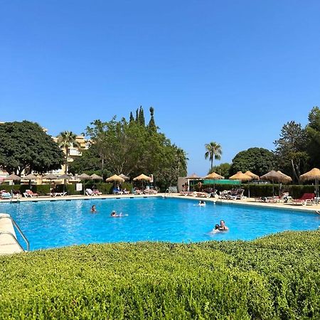 Benalmadena Inn Apartaments Malaga Bagian luar foto