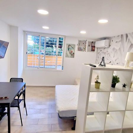 Benalmadena Inn Apartaments Malaga Bagian luar foto