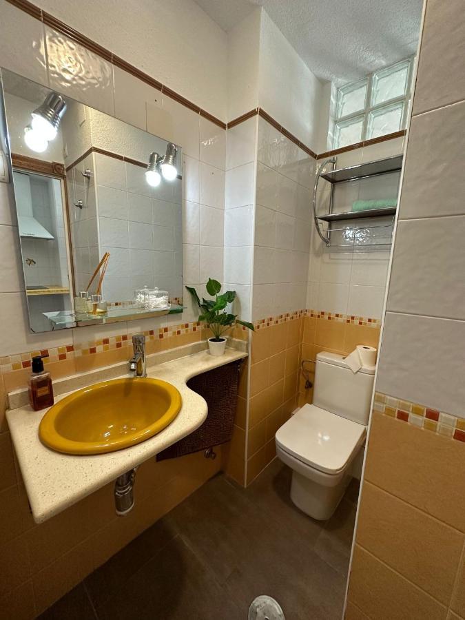 Benalmadena Inn Apartaments Malaga Bagian luar foto