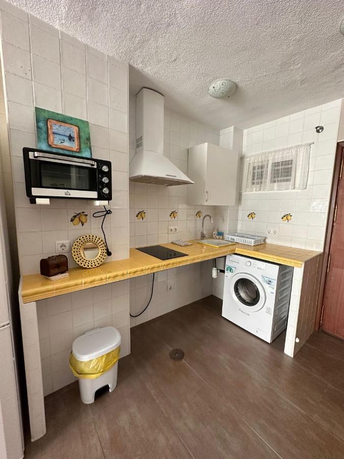 Benalmadena Inn Apartaments Malaga Bagian luar foto