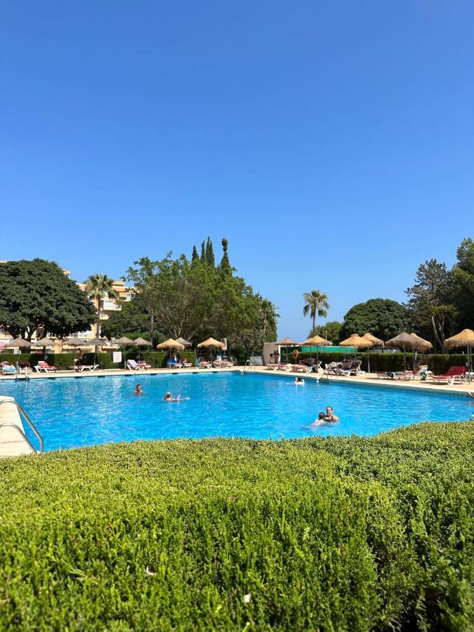 Benalmadena Inn Apartaments Malaga Bagian luar foto