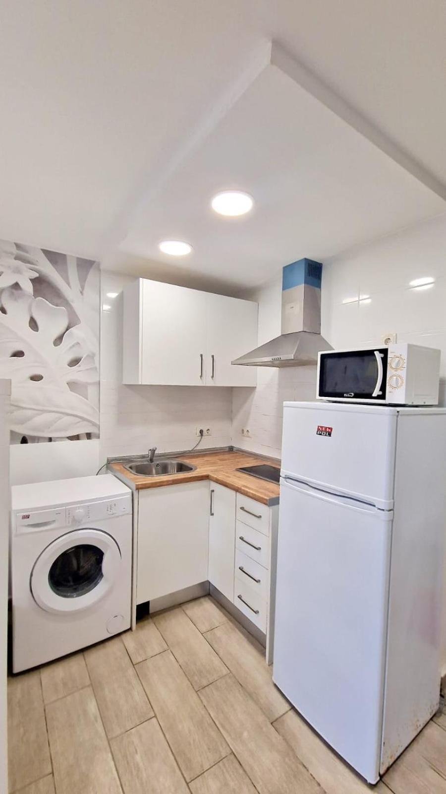 Benalmadena Inn Apartaments Malaga Bagian luar foto
